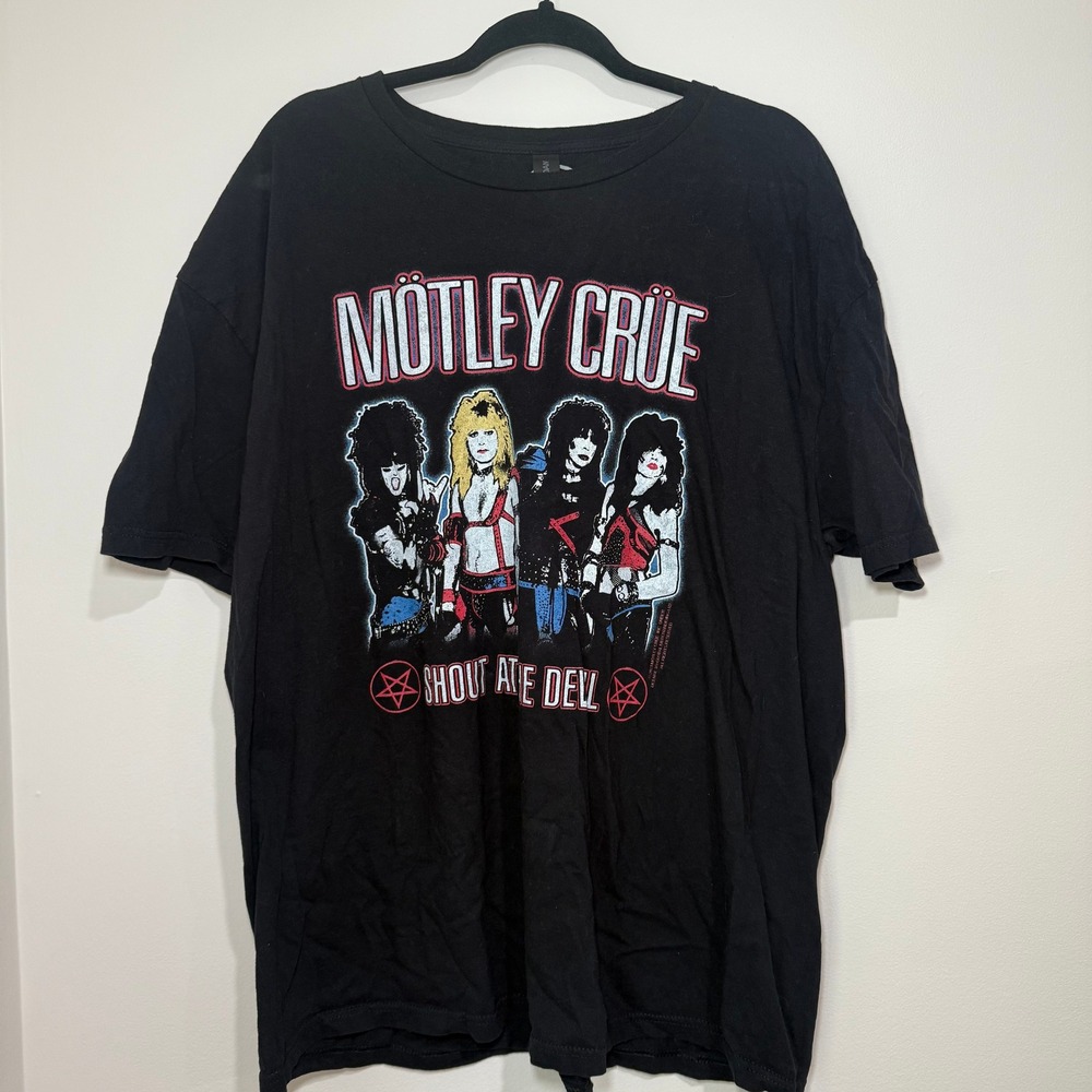 Motley Crue Shout At The Devil Graphic Print Band‎ Tee T-Shirt 2XL
